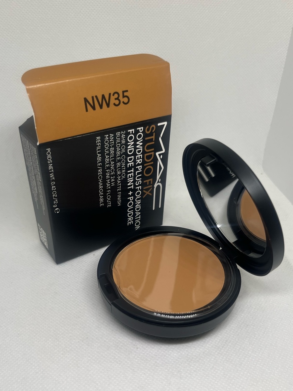 New MAC Studio Fix Powder Foundation NW35